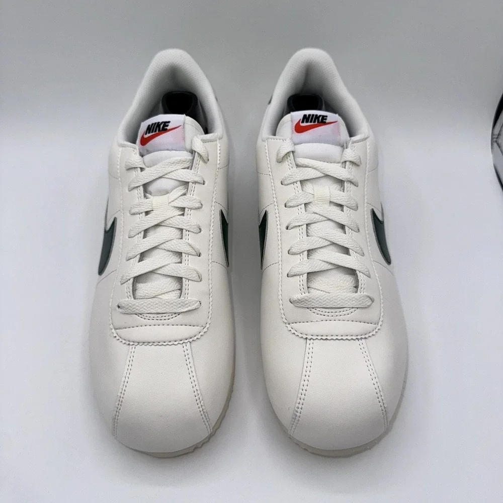 Nike Cortez Sneakers Men's Size 10.5 Women's Size 12 Gorge Green Leather White